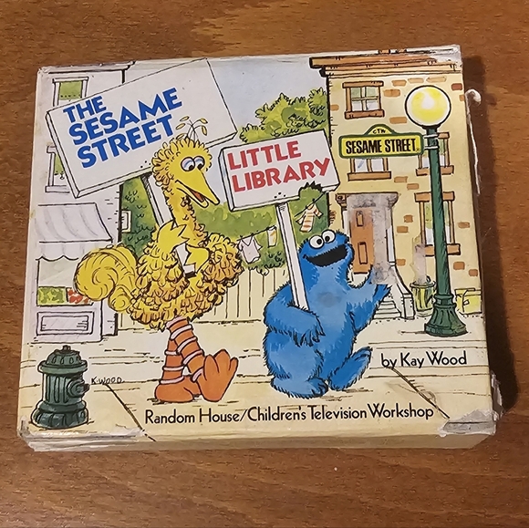 Sesame Street Other - Collectors Sesame Street Little Library Box Set